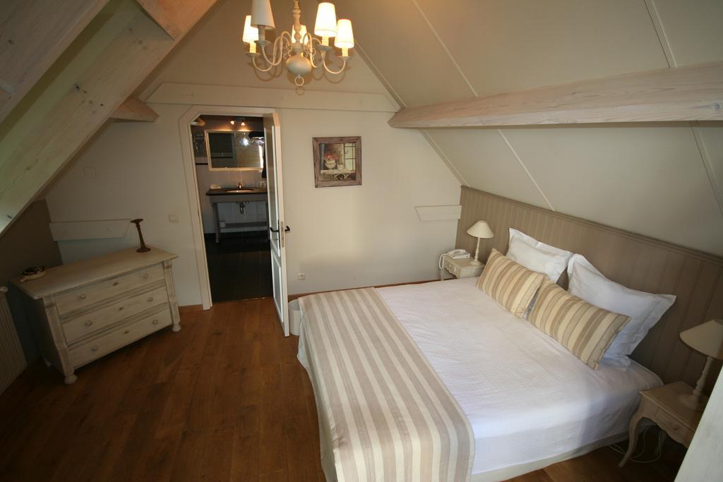 Hostellerie Au Coeur Du Spinois Rebecq-Rognon Bilik gambar