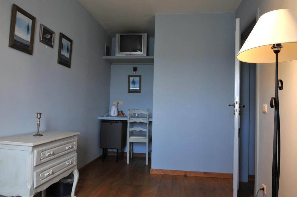Hostellerie Au Coeur Du Spinois Rebecq-Rognon Bilik gambar